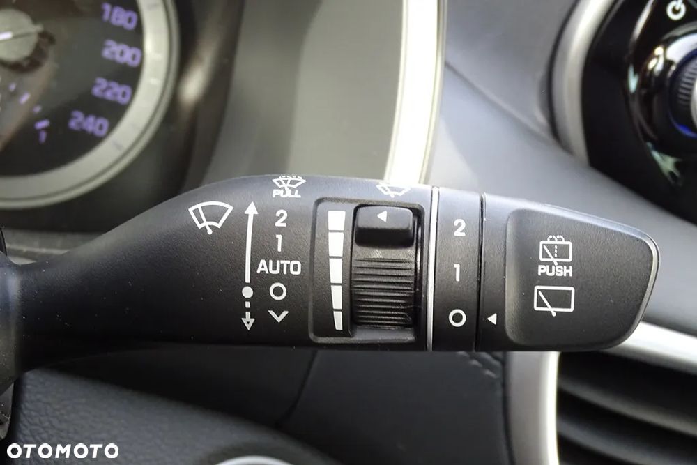 Hyundai Tucson 2.0 CRDi 4WD Automatik Premium - 32