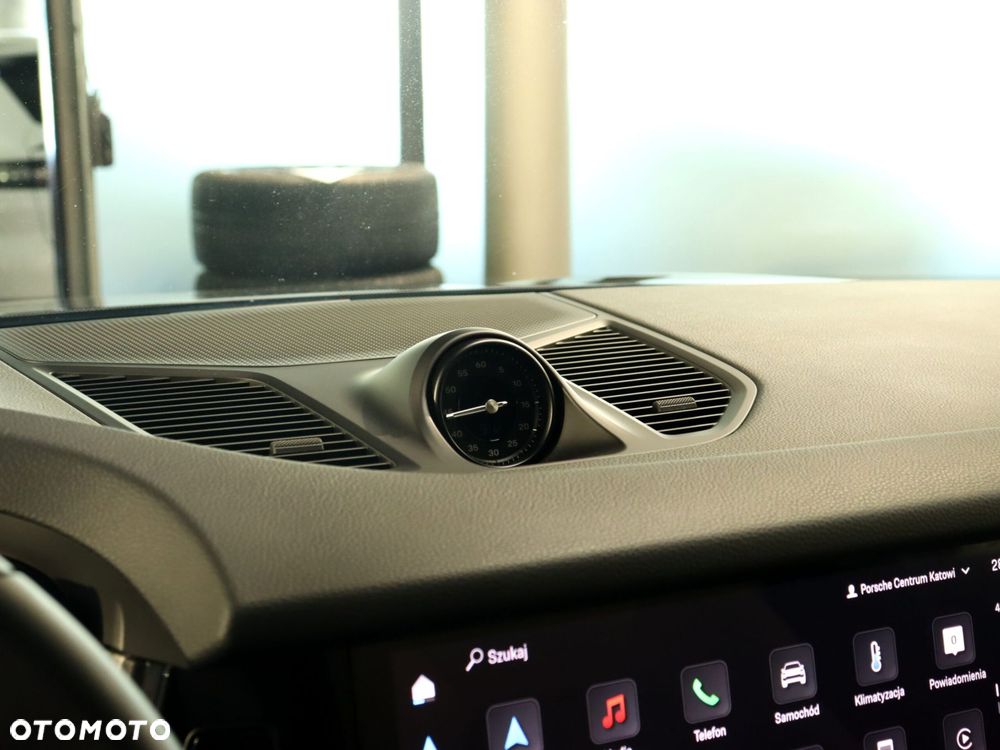 Porsche Cayenne E-Hybrid PHEV - 25