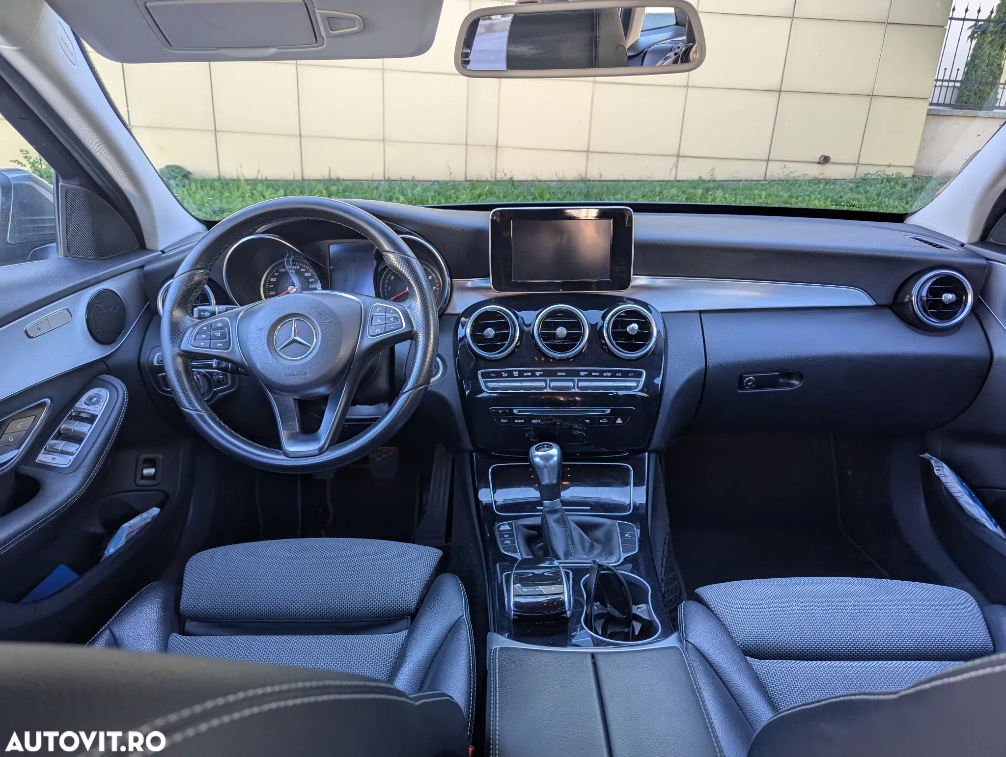 Mercedes-Benz C - 9