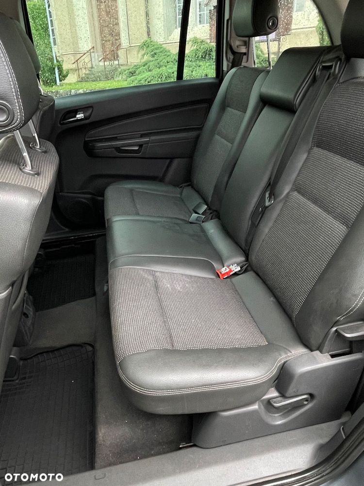 Opel Zafira 1.9 CDTI Cosmo - 8