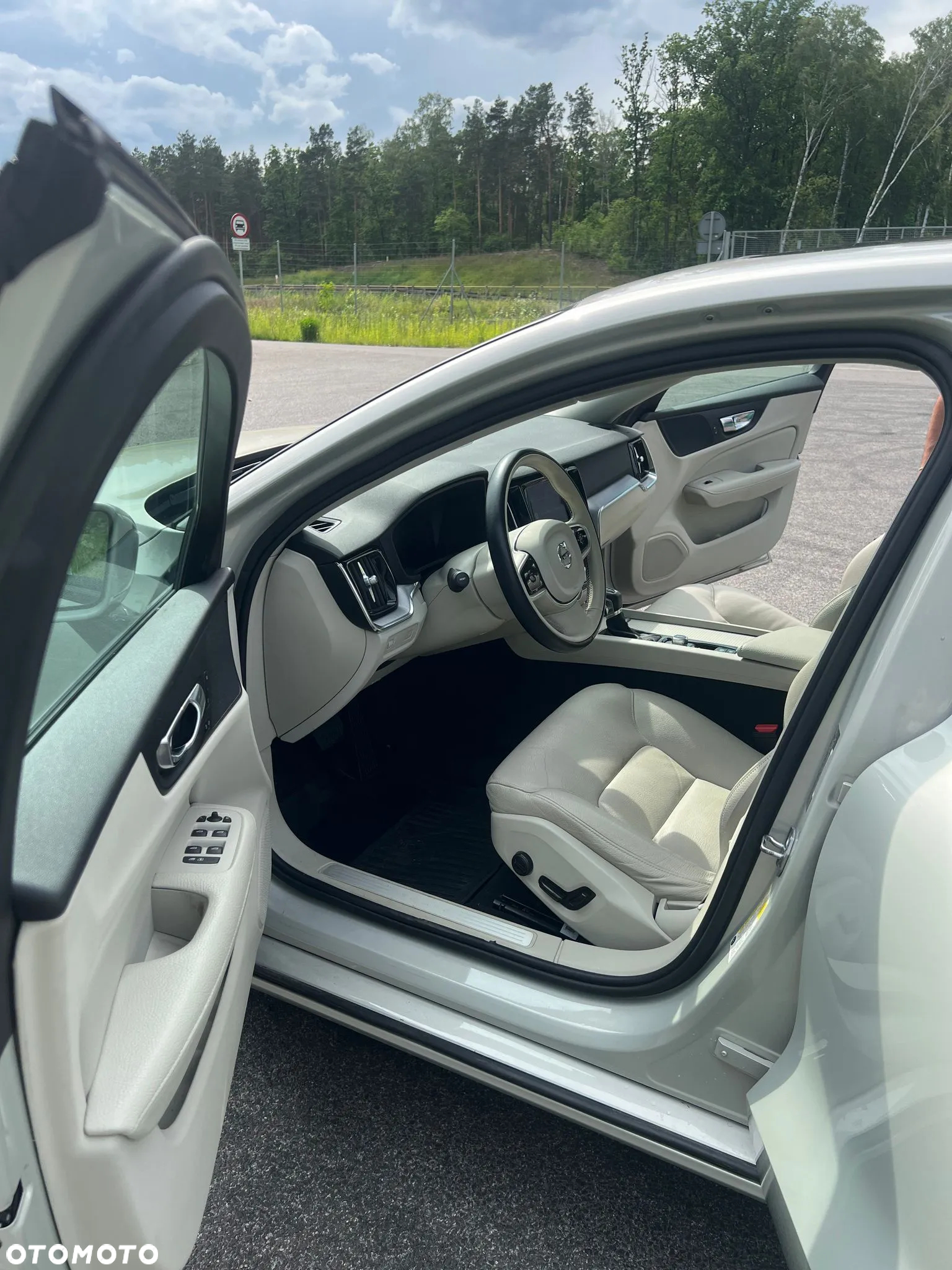 Volvo S60 T5 AWD Momentum Pro - 20