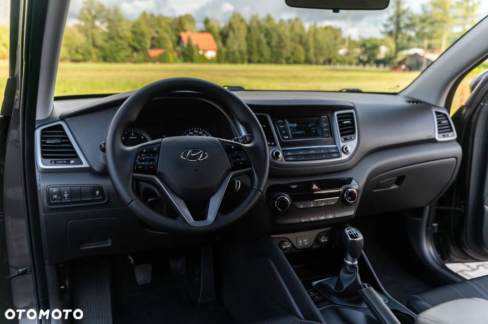 Hyundai Tucson blue 1.7 CRDi 2WD Style - 33