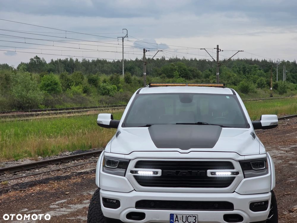 RAM 1500 5.7 Crew Cab Bighorn - 4