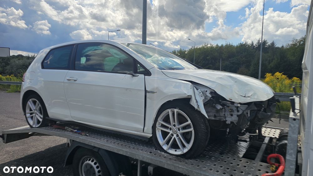 Volkswagen Golf - 4