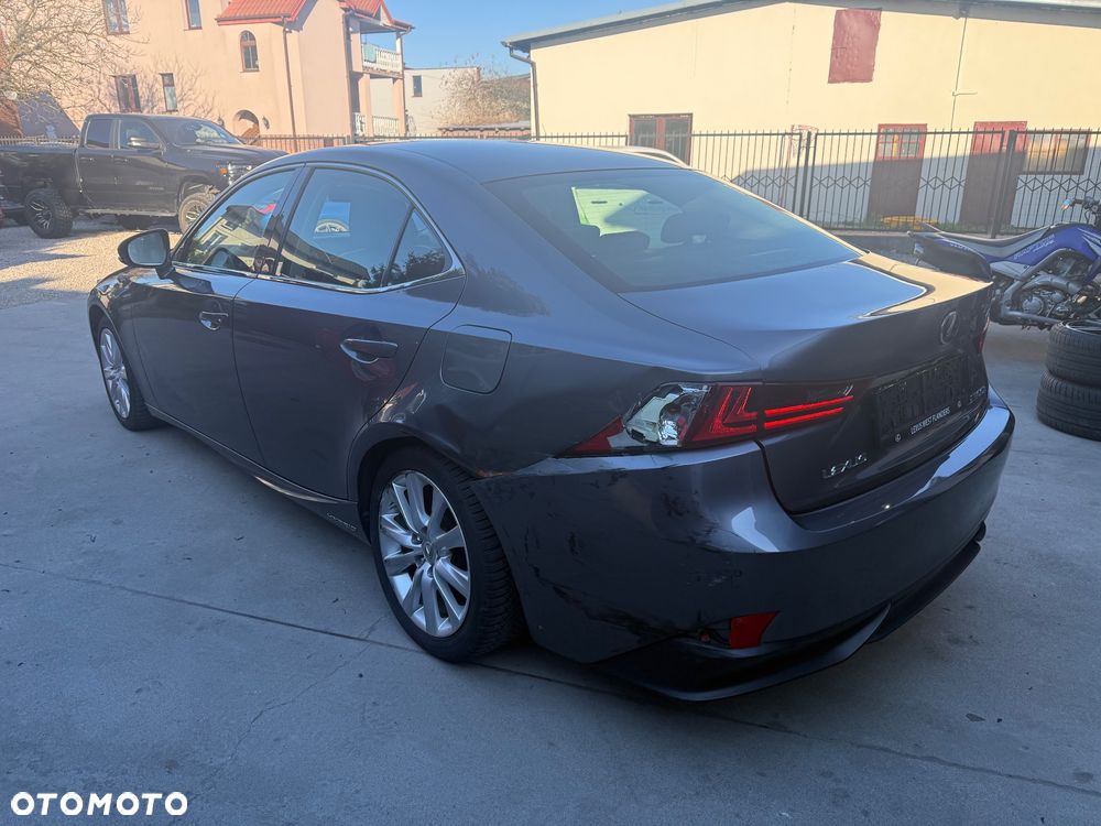 Lexus IS 300h Comfort EU6 - 9