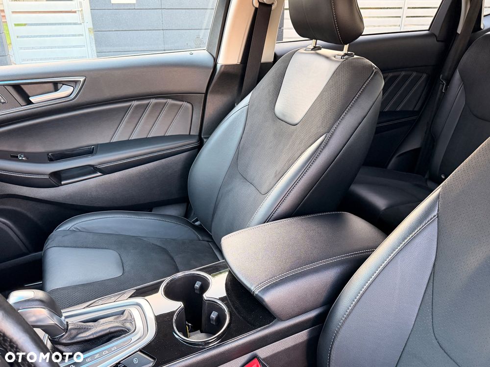 Ford Edge - 19