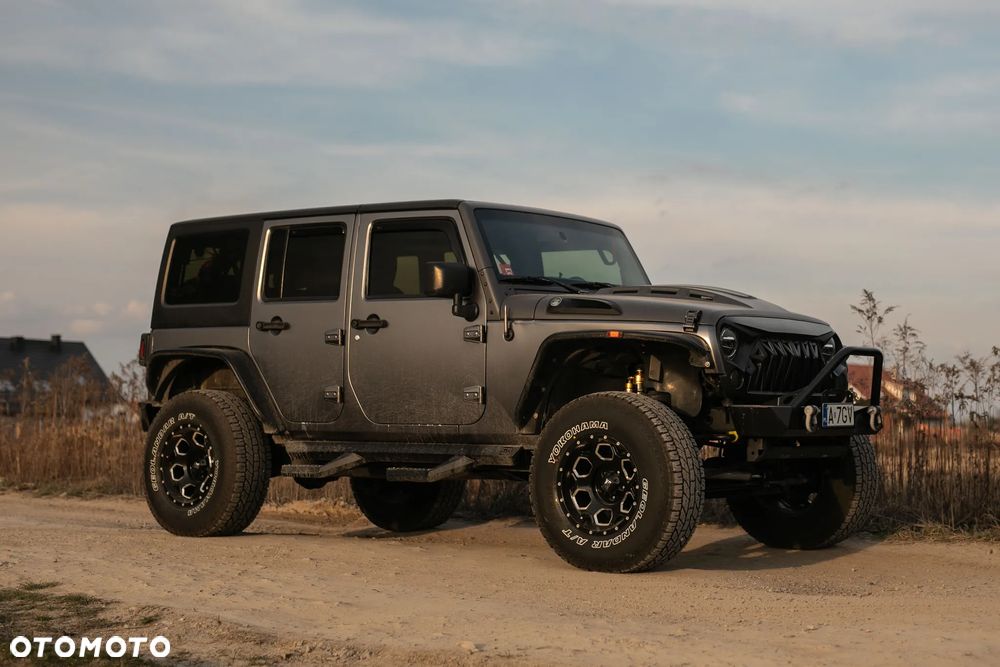 Jeep Wrangler 3.6 Unlim Sahara - 2