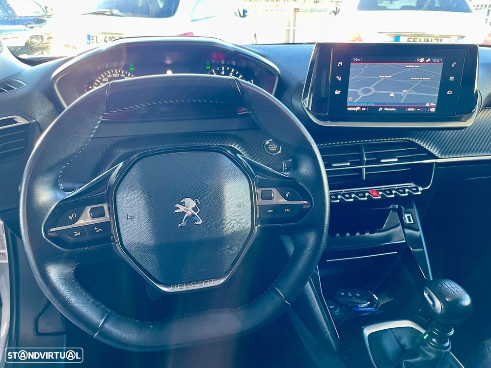 Peugeot 2008 1.2 PureTech Allure - 9