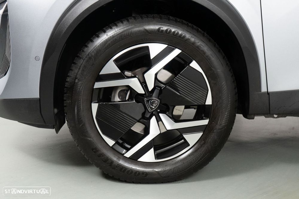 Peugeot 2008 1.2 PureTech GT EAT8 - 17