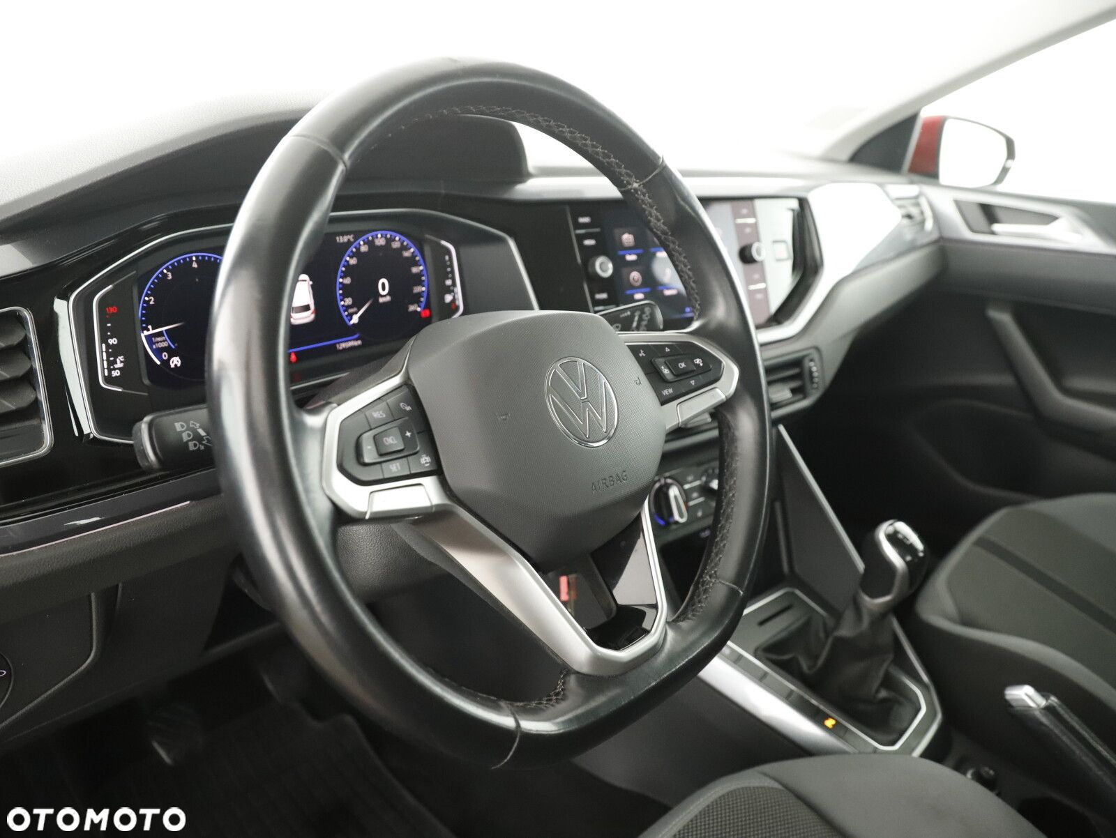 Volkswagen Polo - 13