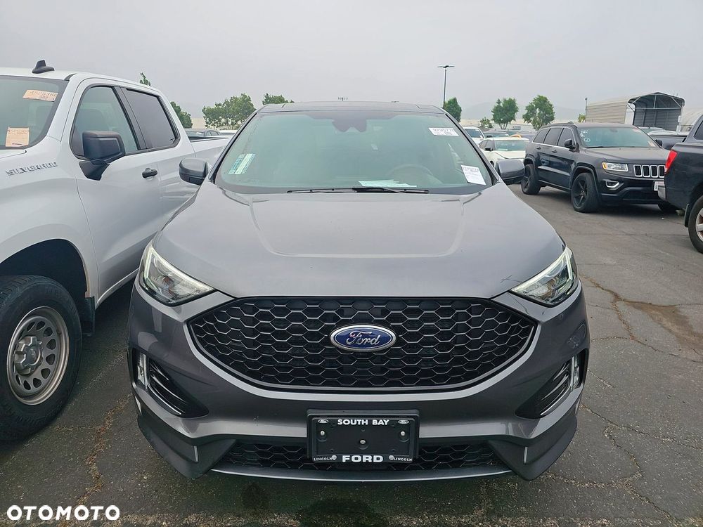 Ford Edge - 3