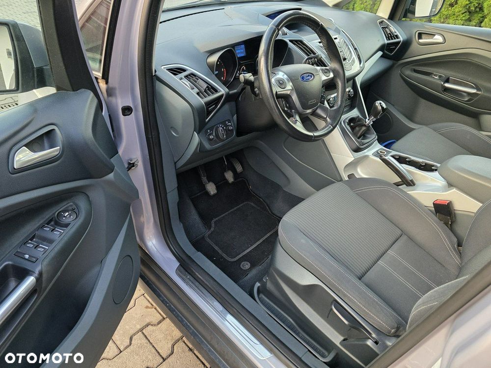 Ford Grand C-MAX - 10
