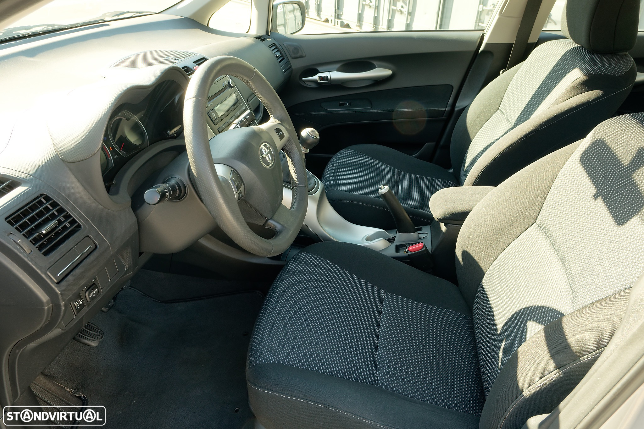 Toyota Auris 1.4 D-4D Comfort+VSC - 15