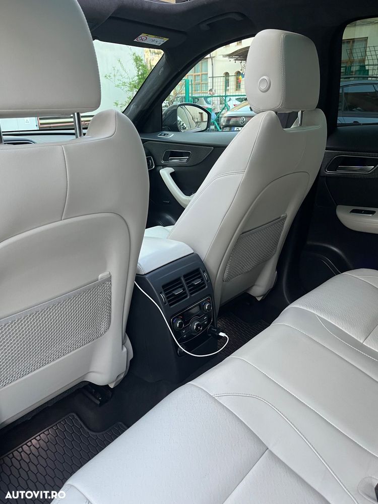 Jaguar F-Pace 30d AWD R-Sport - 18