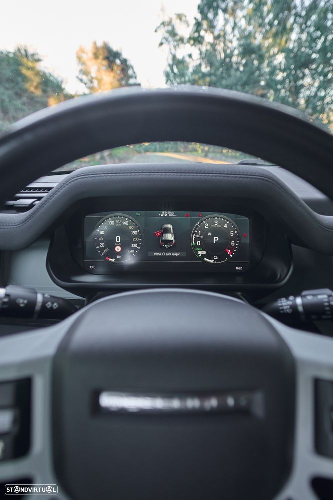 Land Rover Defender 110 P400e SE - 29