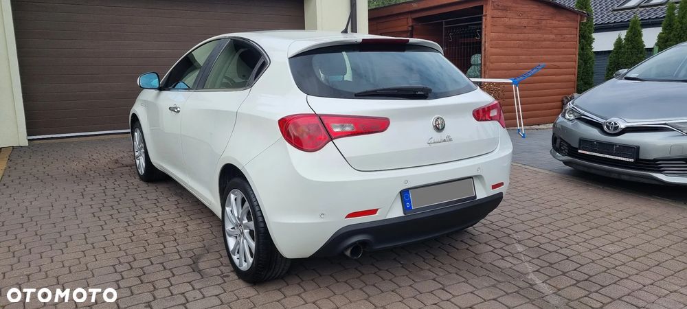 Alfa Romeo Giulietta - 9