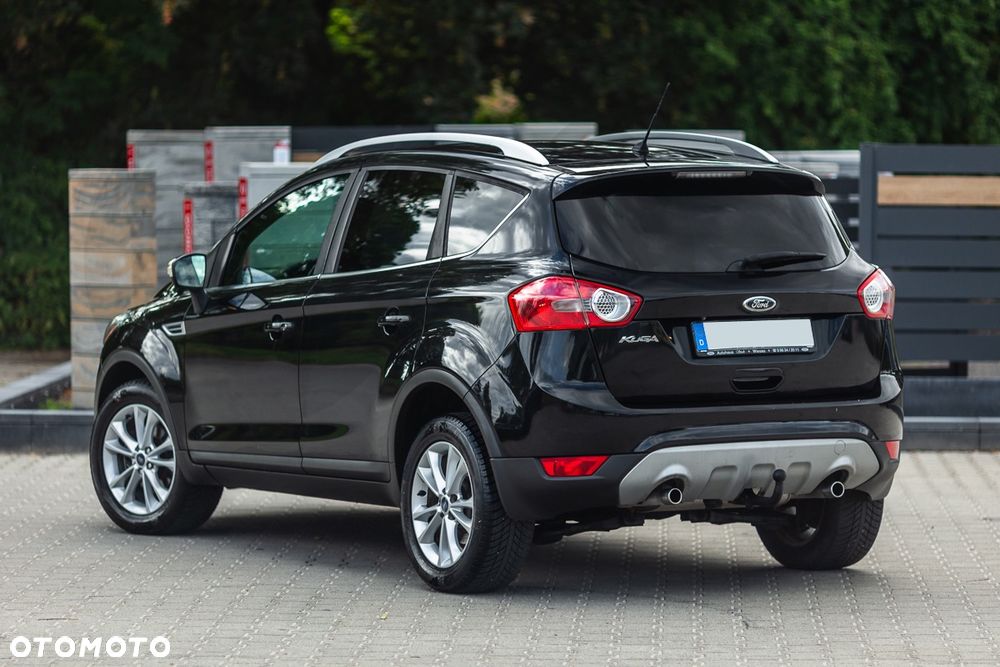 Ford Kuga 2.0 TDCi 2x4 Titanium - 15