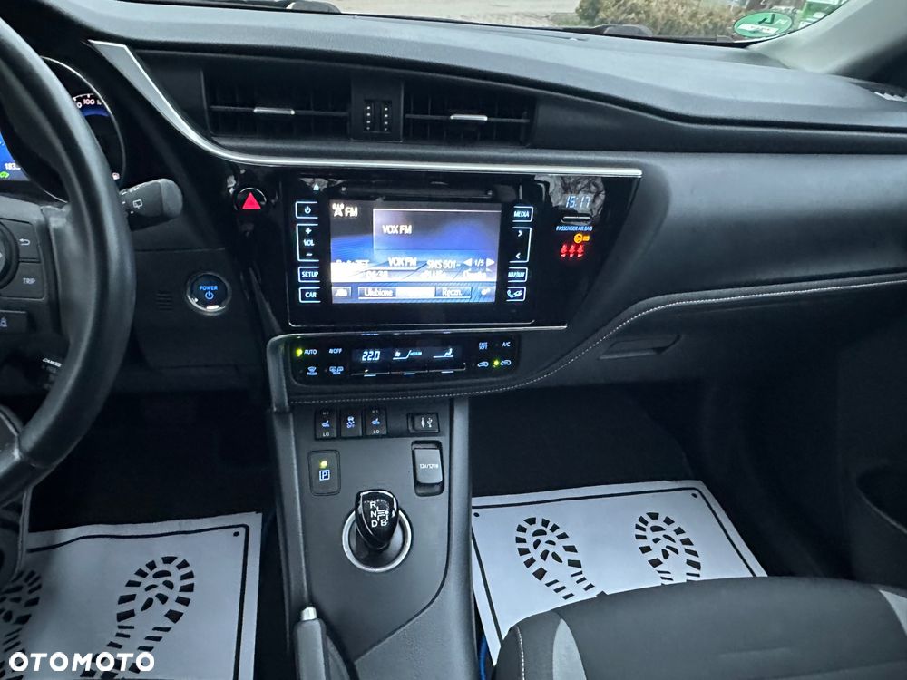 Toyota Auris 1.8 HSD Prestige - 26