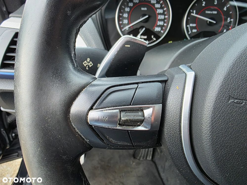 BMW Seria 1 120d Sport-Aut Sport Line - 21