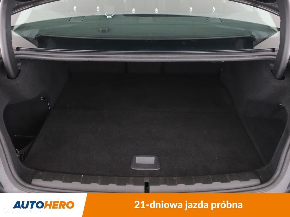 BMW Seria 3 - 18