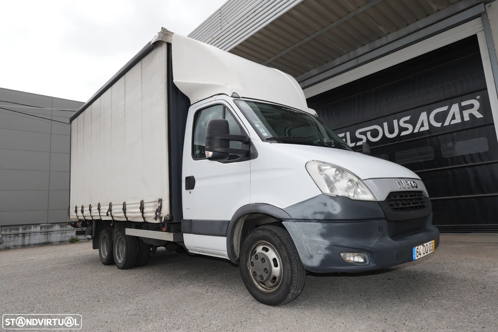 Iveco Daily Tractor Semi-Reboque 7000kg 3.0TD 150cv Plataforma - 1