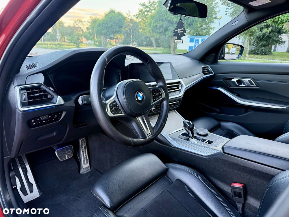 BMW Seria 3 320d M Sport Shadow - 16