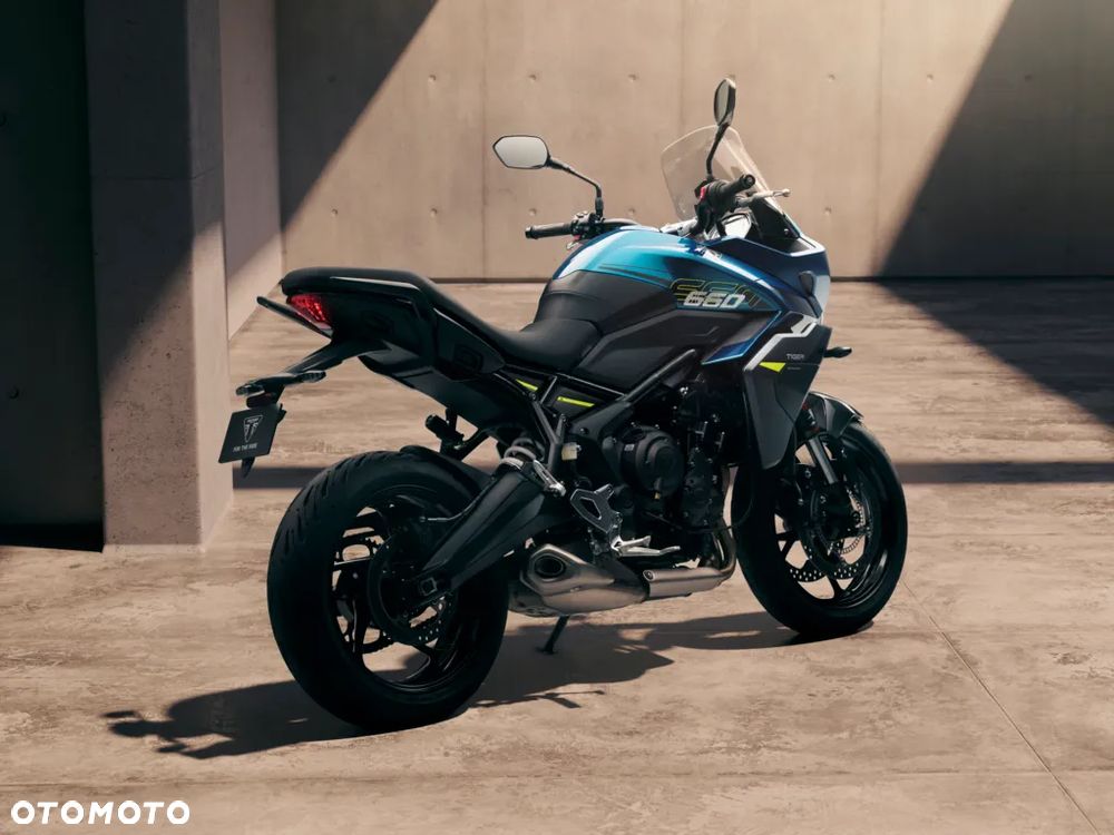 Triumph Tiger - 12