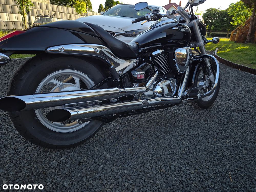 Suzuki Intruder - 7