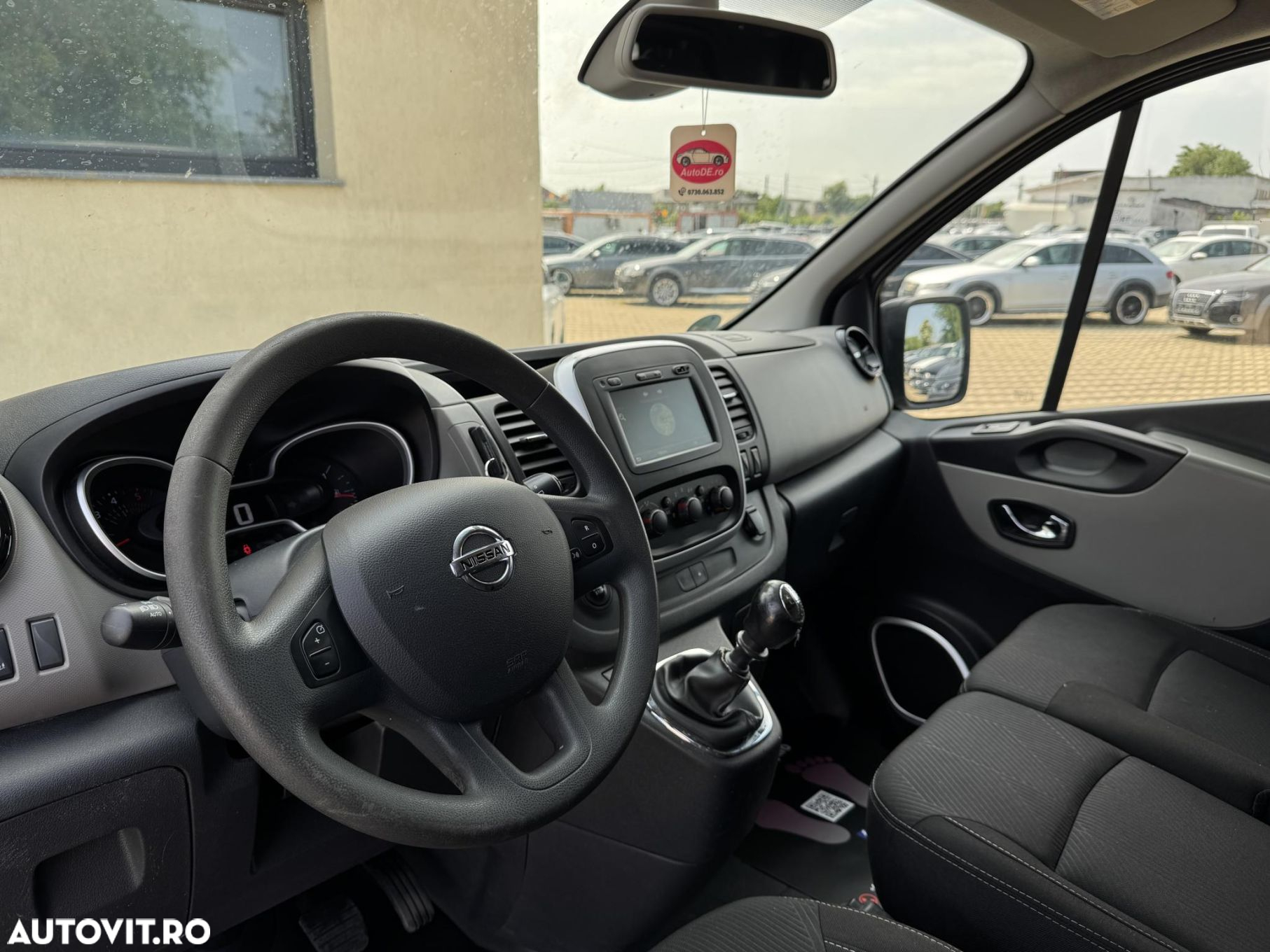 Nissan nv300 - 5