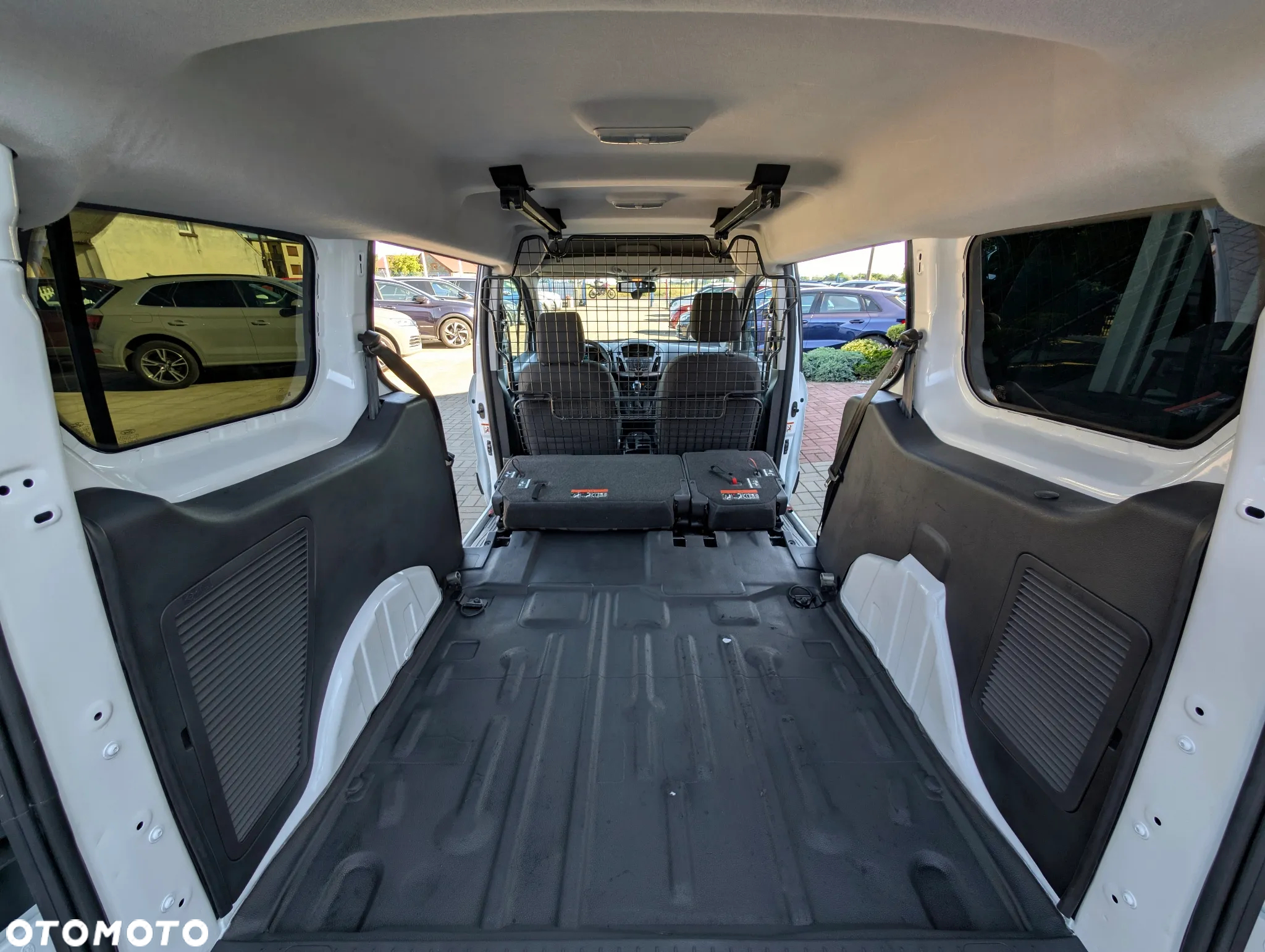 Ford Transit Connect 240 L2 LKW Autm Trend - 32