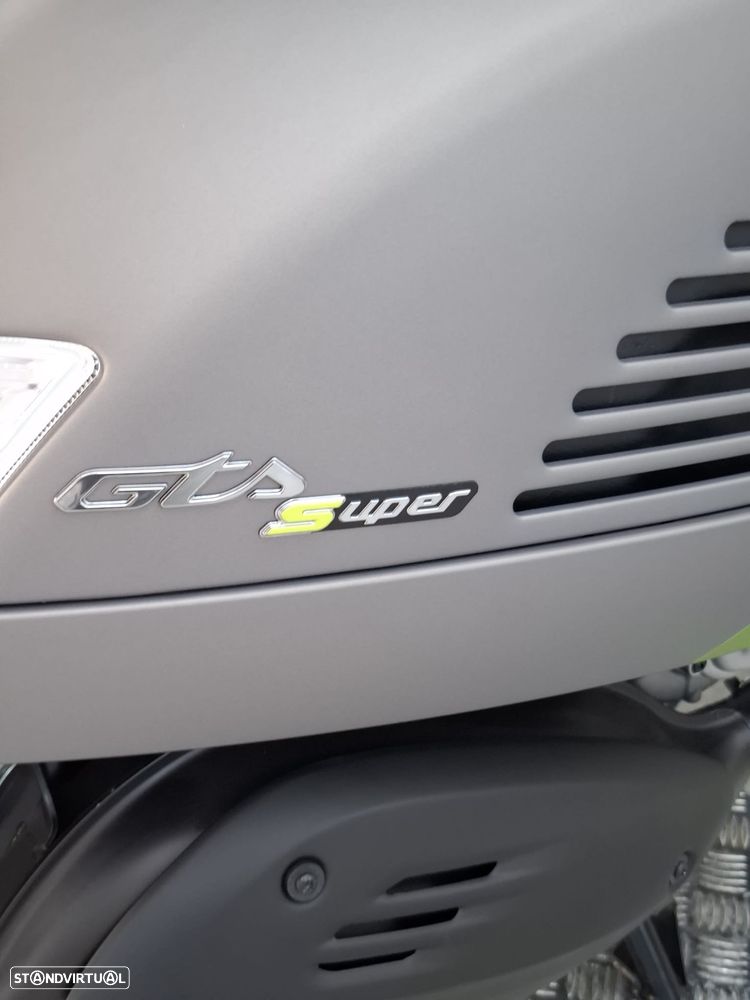 Vespa GTS Super TECH - GARANTIA DE FÁBRICA - 13