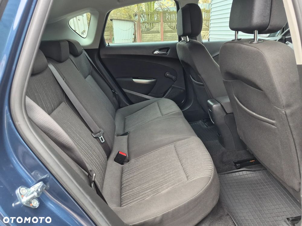 Opel Astra 1.4 T Enjoy - 21