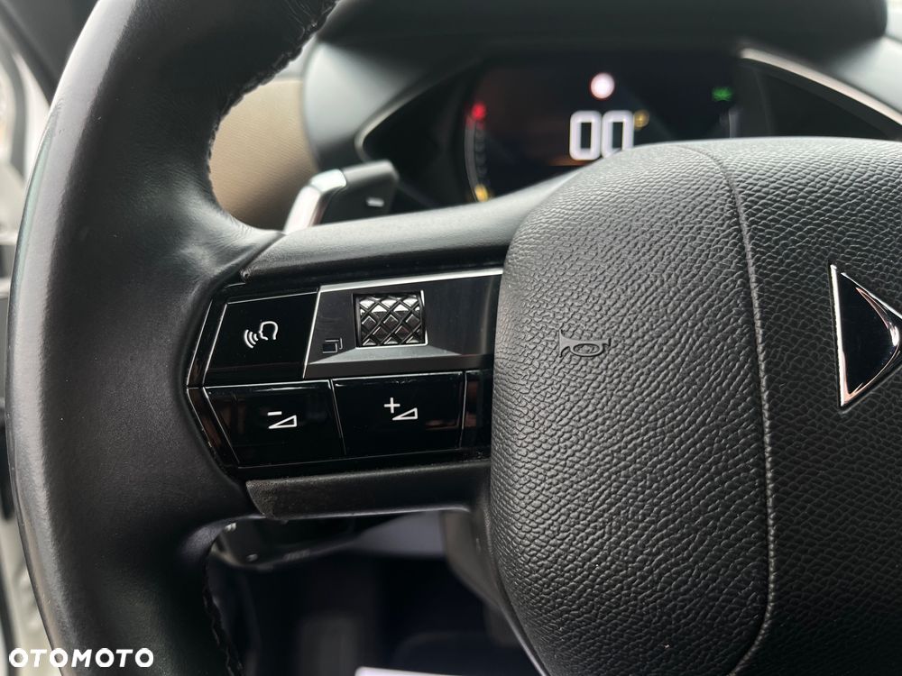 DS Automobiles DS 3 Crossback 1.2 PureTech Montmartre - 10