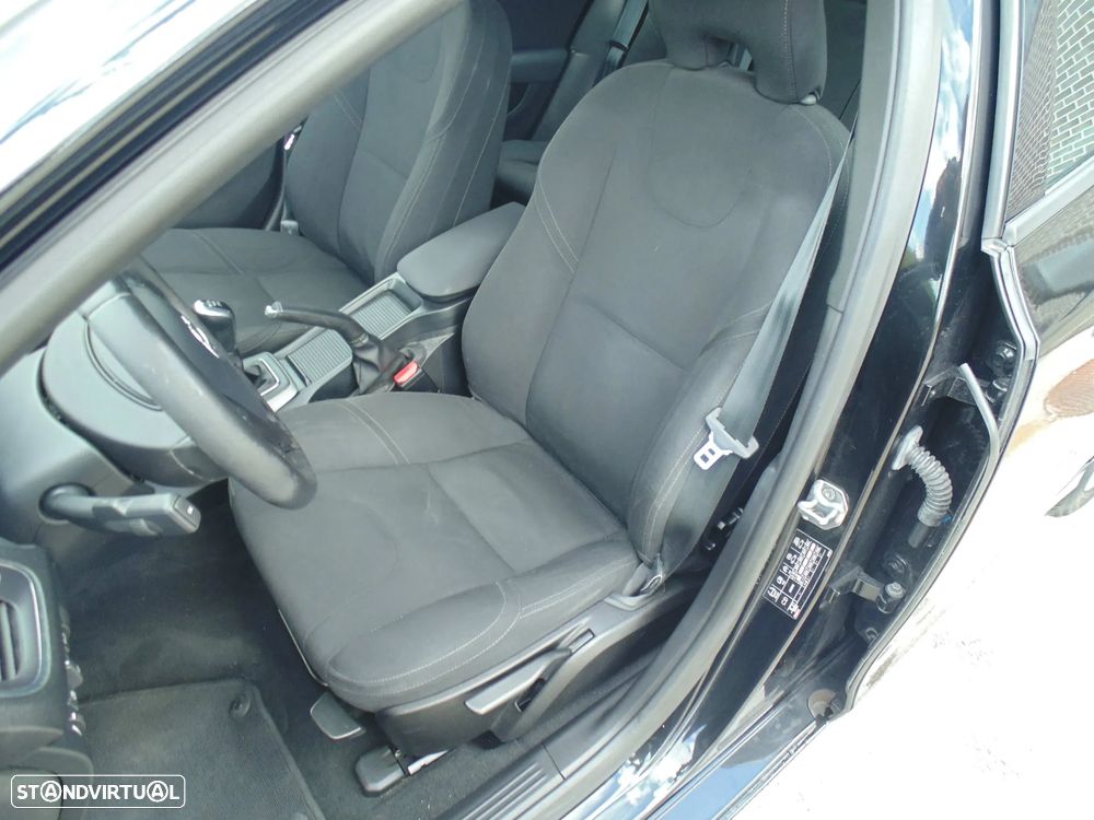 Volvo V40 1.6 D2 Kinetic Eco - 23