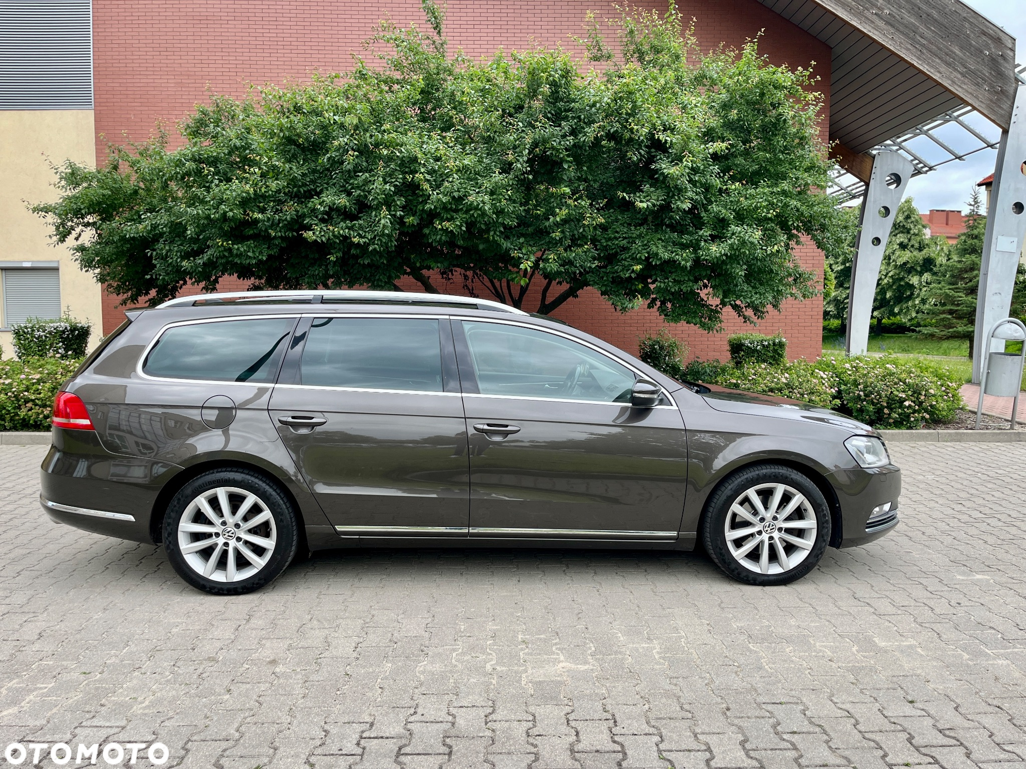Volkswagen Passat Variant 2.0 TDI 4Motion DSG BlueMotion Tech Exclusive - 3