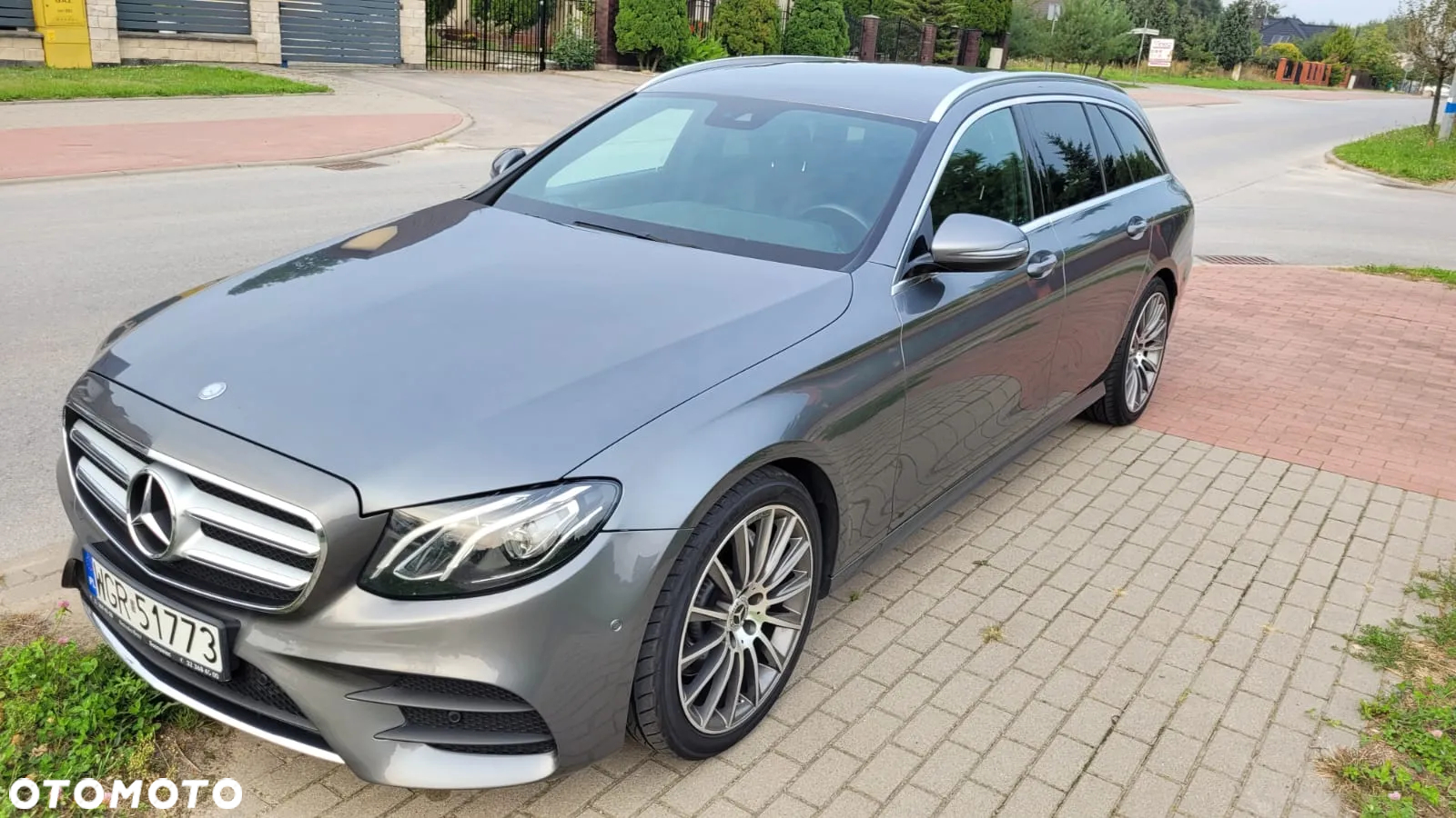 Mercedes-Benz Klasa E 220 d 9G-TRONIC - 2