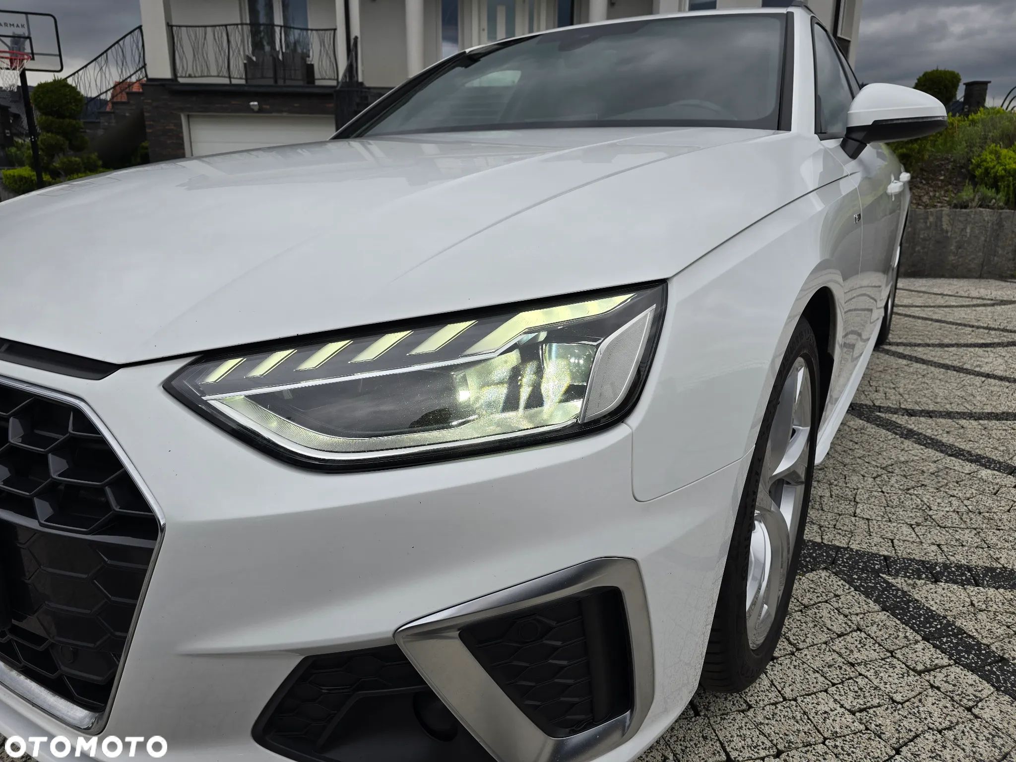 Audi A4 Avant 40 TDI quattro S tronic S line - 26