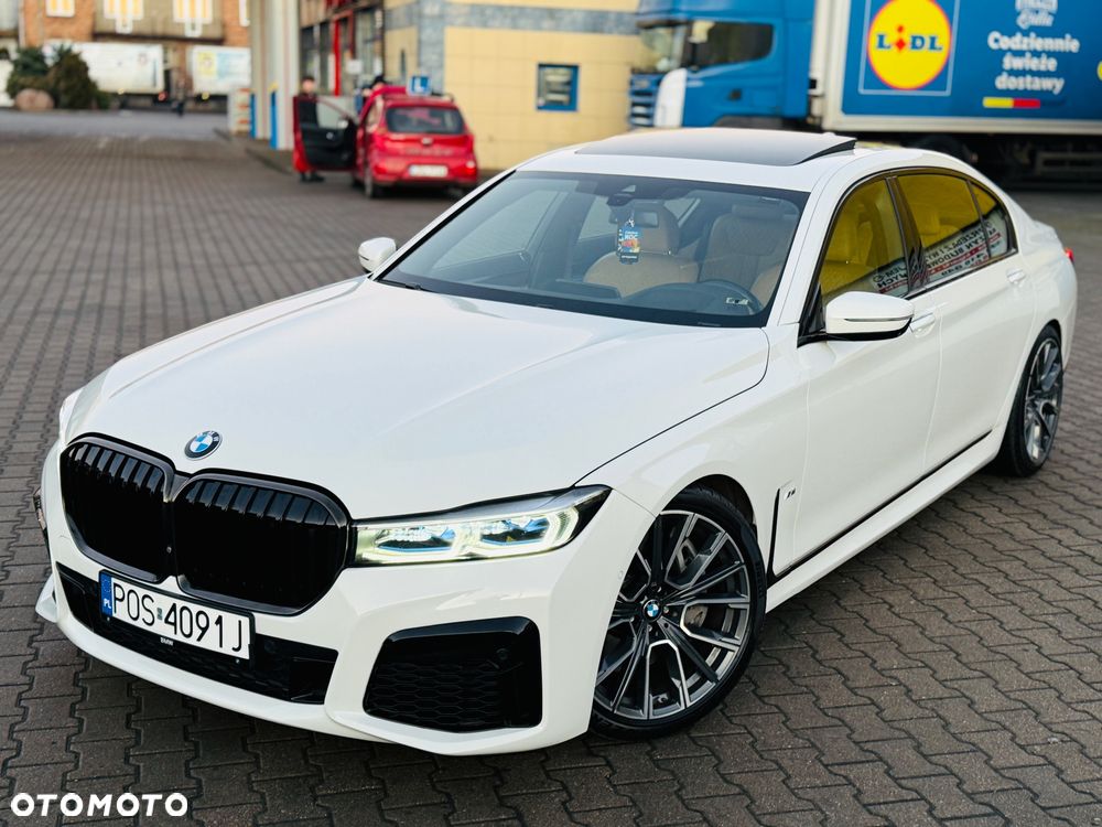 BMW Seria 7 750Li xDrive sport - 17