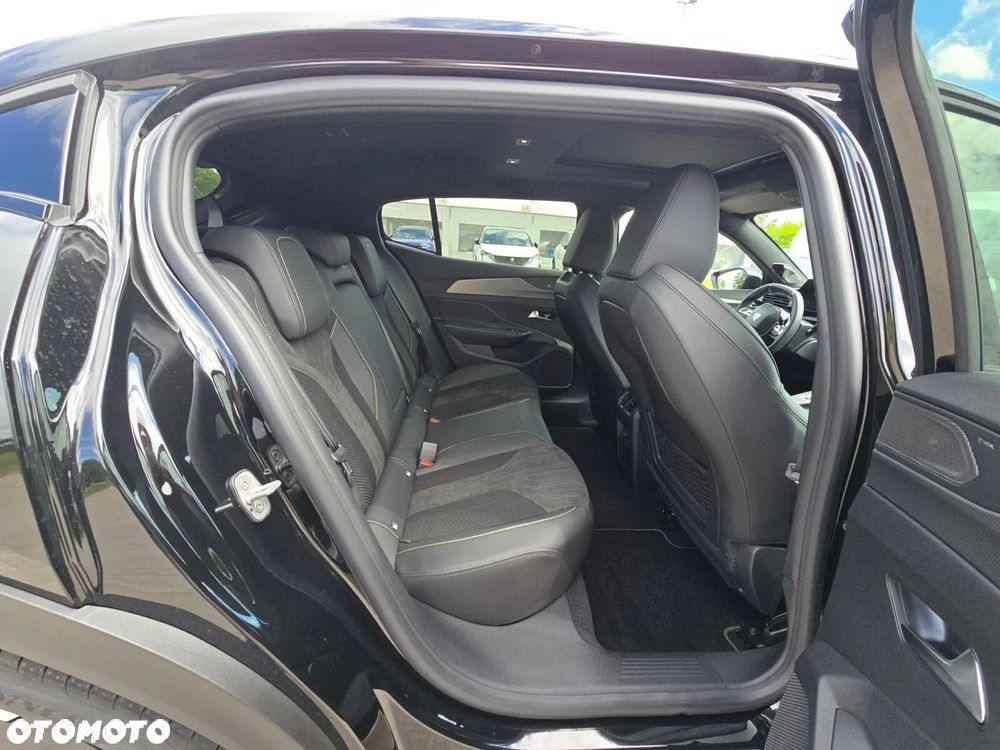 Peugeot 408 - 29