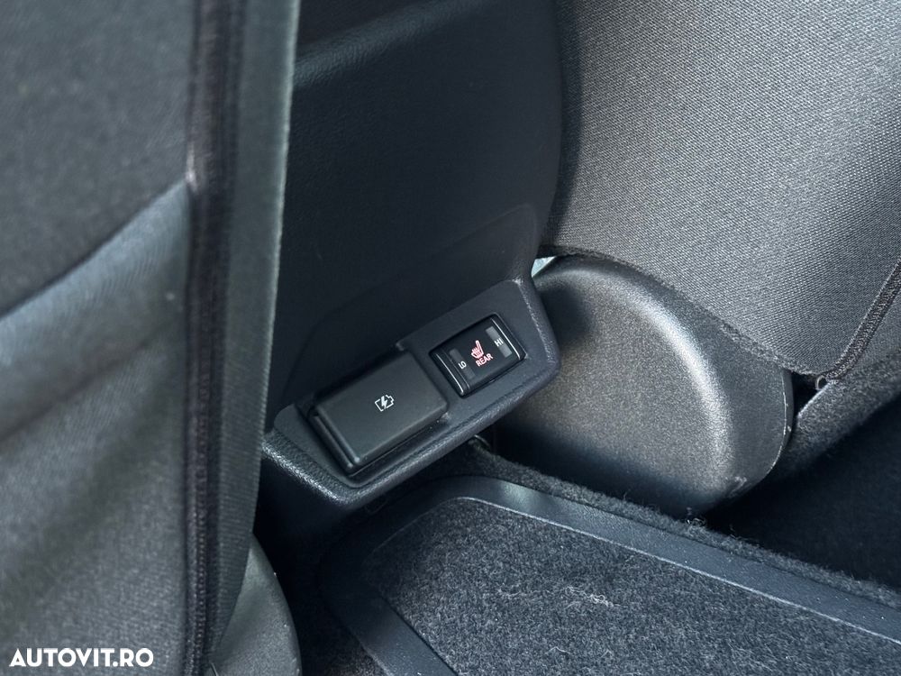 Nissan LEAF 62 kWh e+ N-Connecta - 18
