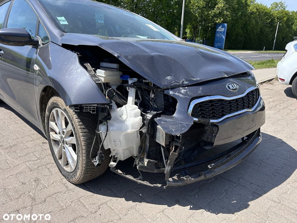 Kia Ceed 1.6 CRDi 136 ISG Edition 7 - 8