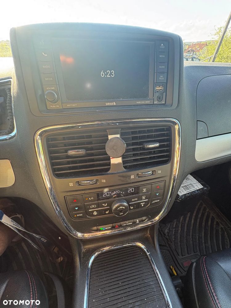Dodge Grand Caravan 3.6 Express - 16