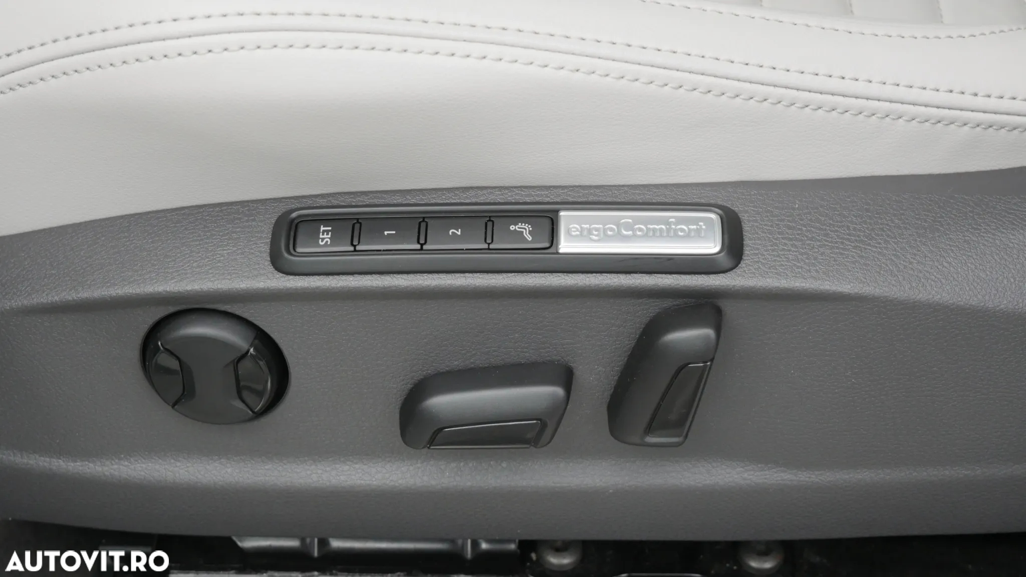 Volkswagen Passat - 16