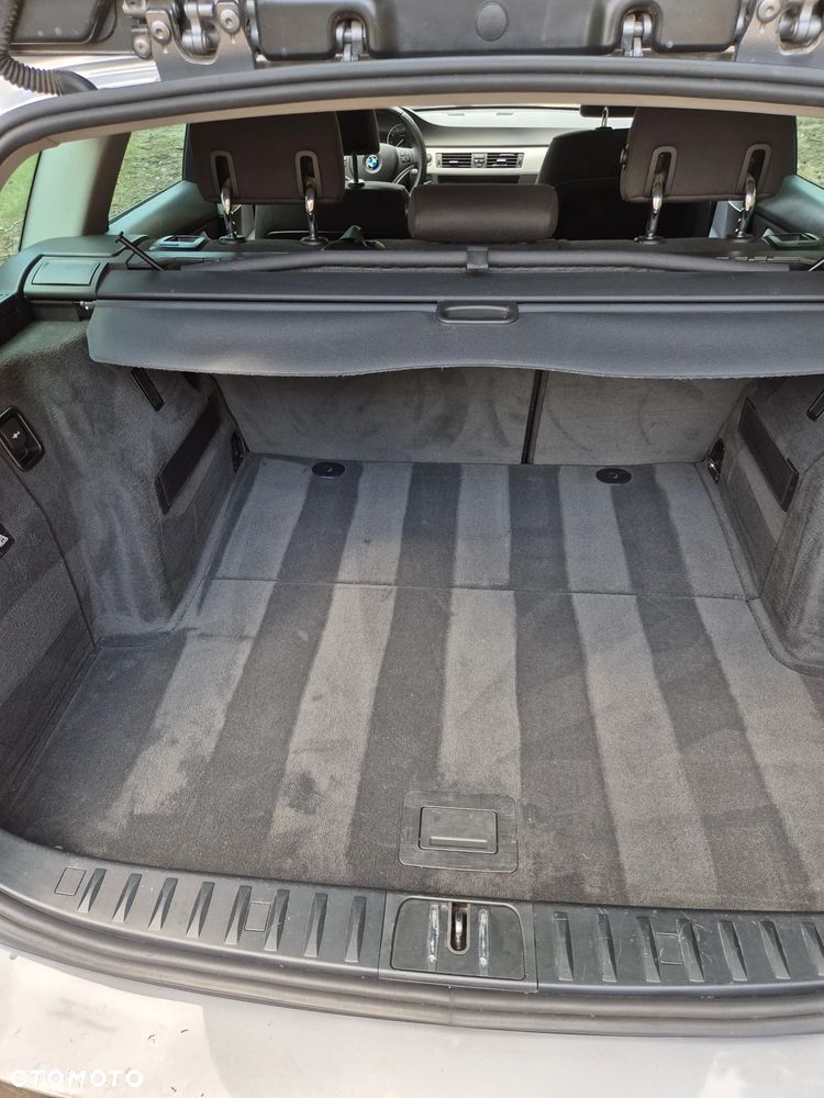 BMW Seria 3 320i - 12