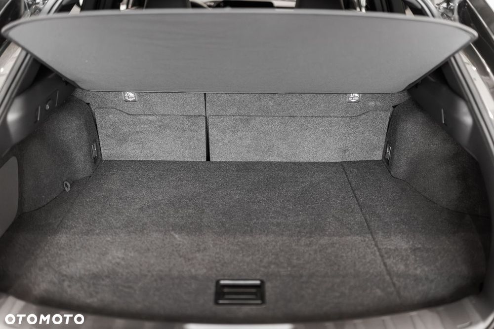Lexus UX - 27