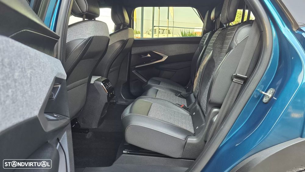 Peugeot 5008 1.2 Hybrid Allure e-DCS6 - 22