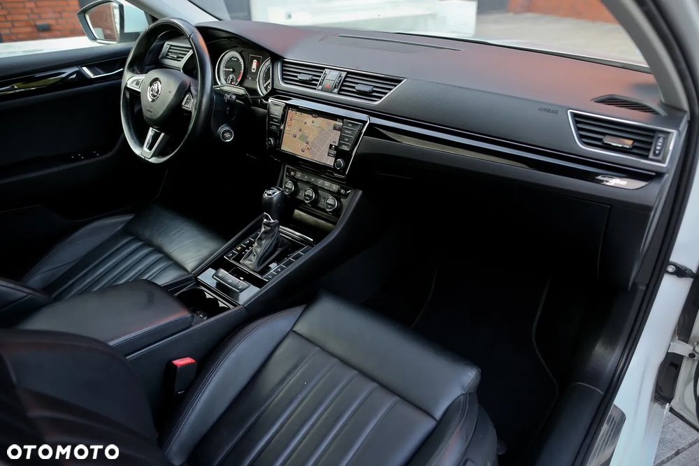 Skoda Superb 2.0 TDI 4x4 DSG L&K - 21