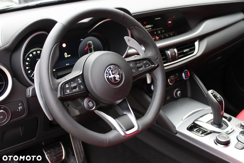 Alfa Romeo Stelvio 2.0 Turbo Veloce Q4 - 14