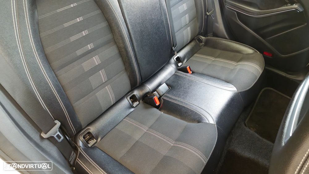 Mercedes-Benz CLA 180 d Urban Aut. - 15