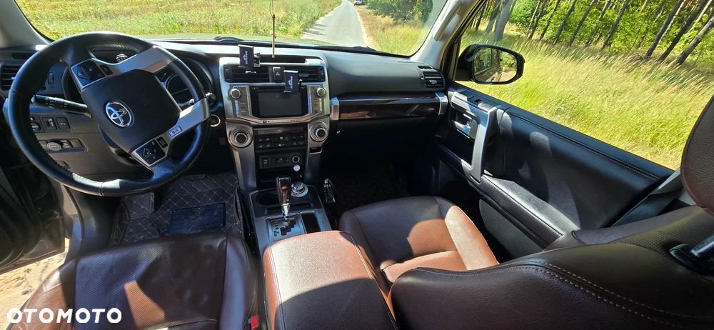 Toyota 4-Runner - 13